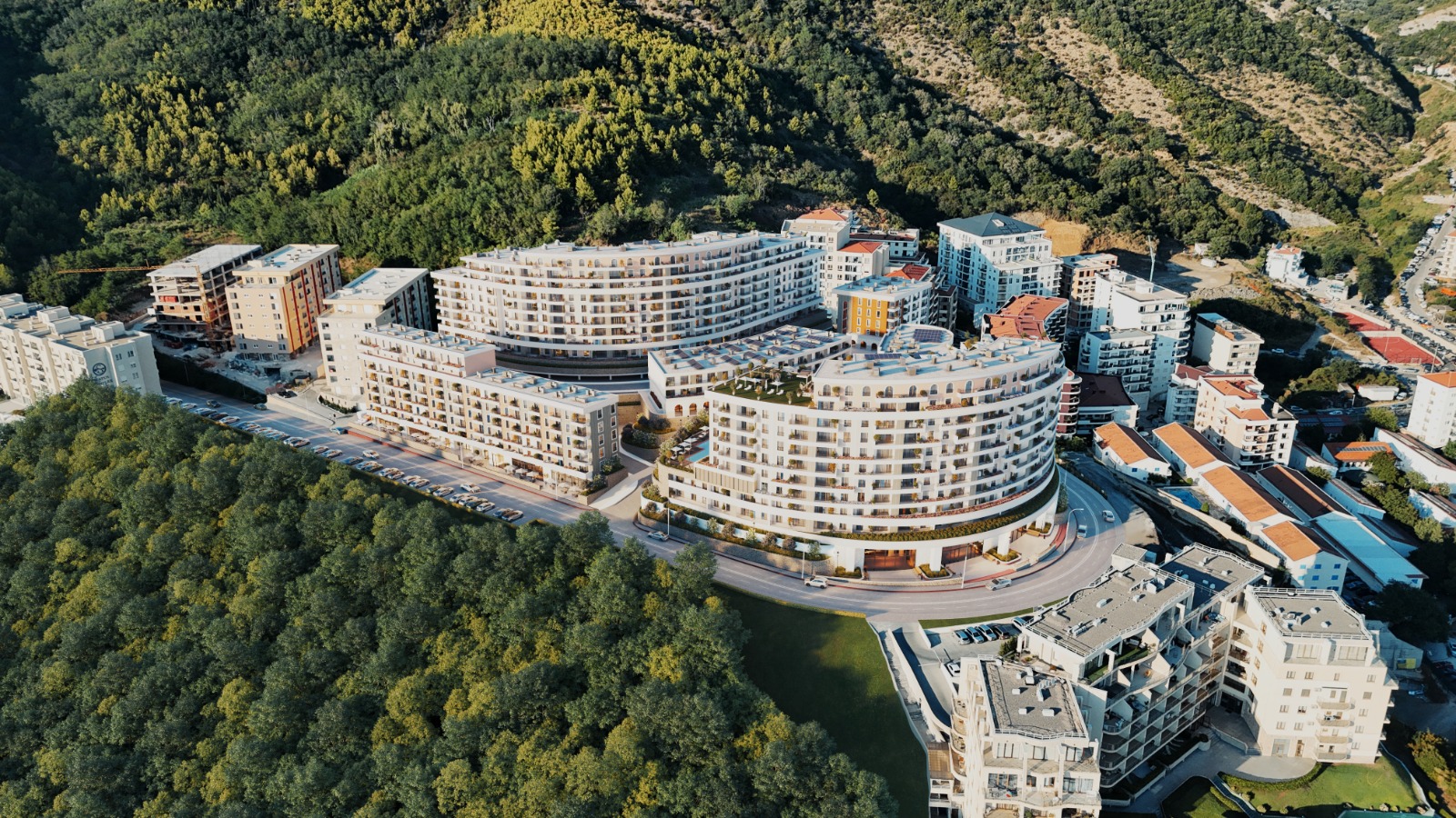 EXCLUSIVE SIGNATURE CLUB RESIDENCE ON THE PICTURESQUE COAST OF MONTENEGRO